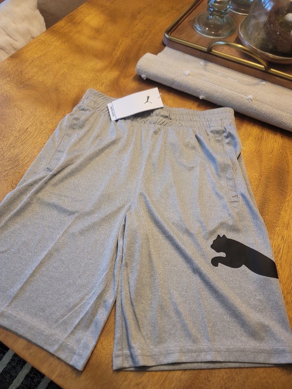 PUMA® Kids Foundations Interlock Essential Shorts - Sz M (10/12)